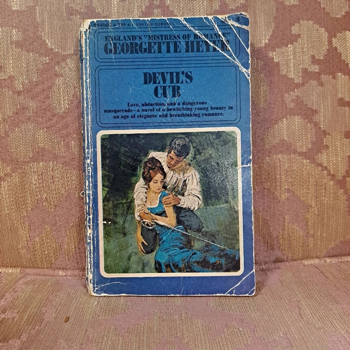 Devil's Cub by Georgette Heyer, Paperback | Pangobooks