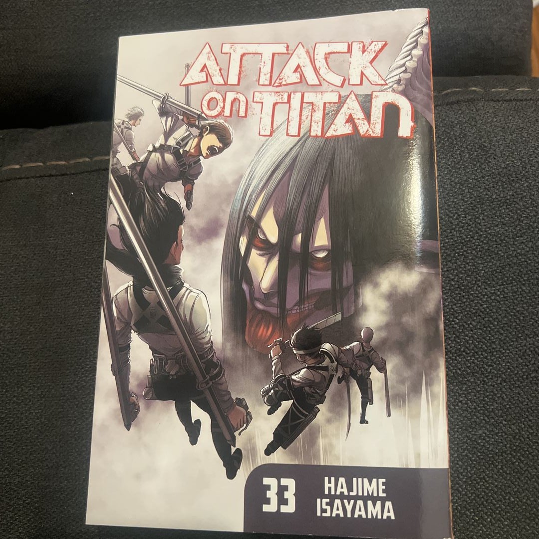 Attack on Titan 33 by Hajime Isayama: 9781646510269