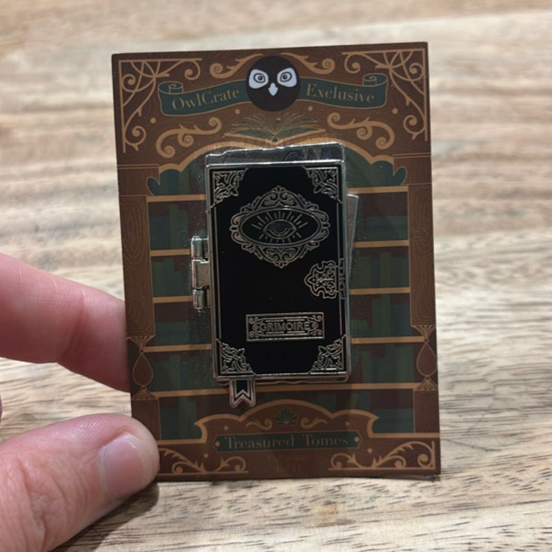 Owlcrate Exclusive -Treasured Tomes - inspired by Sorcery of Thorns 