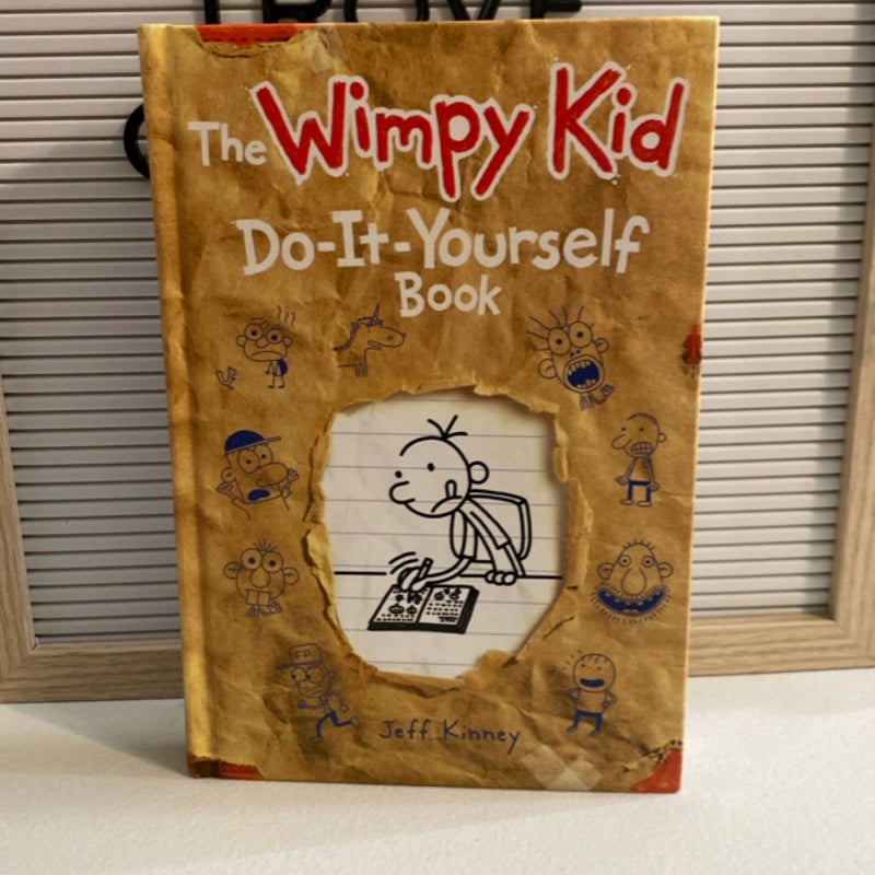 The Wimpy Kid Do-It-Yourself Book (revised and Expanded Edition) (Diary of a Wimpy Kid)