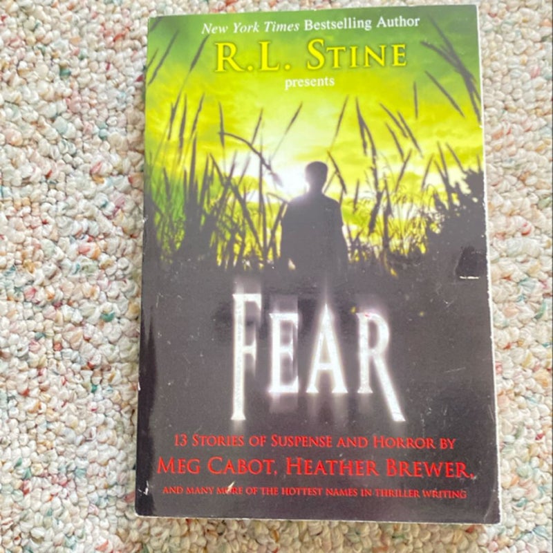 Fear: 13 Stories of Suspense and Horror