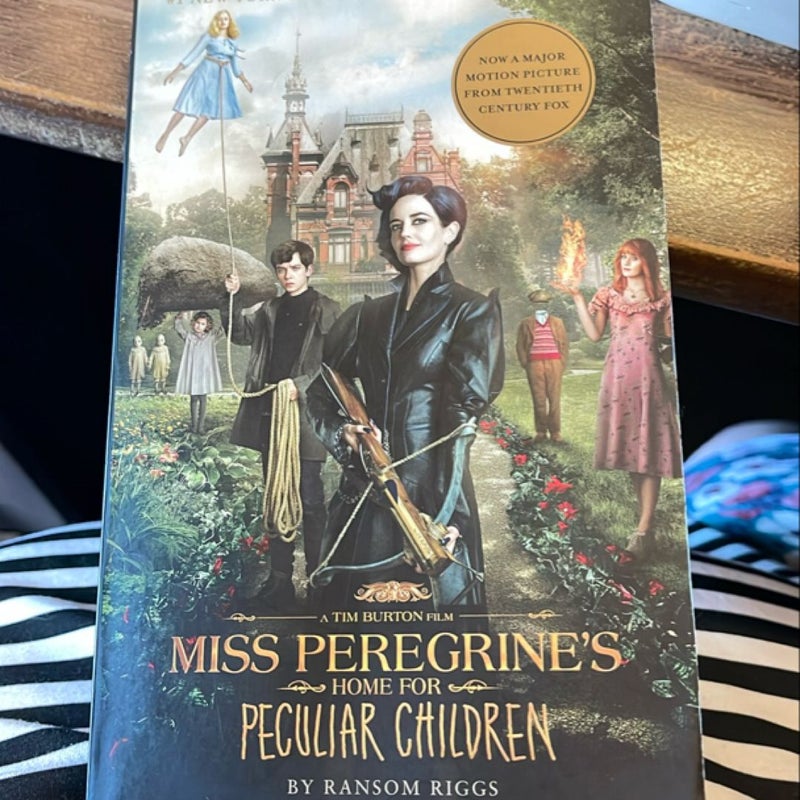 Miss peregrines home for peculiar children 
