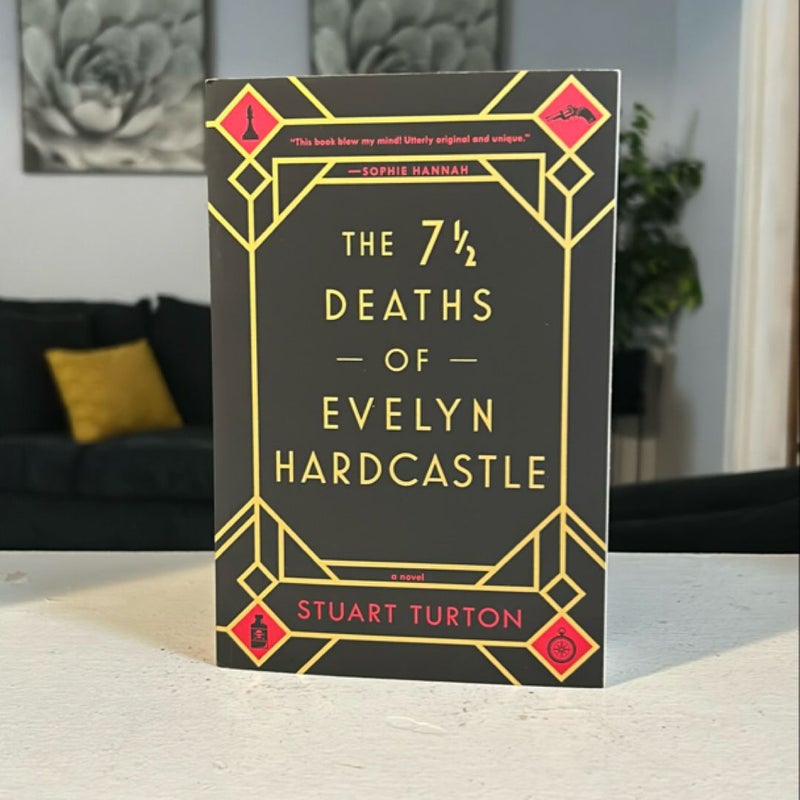 The 7½ Deaths of Evelyn Hardcastle