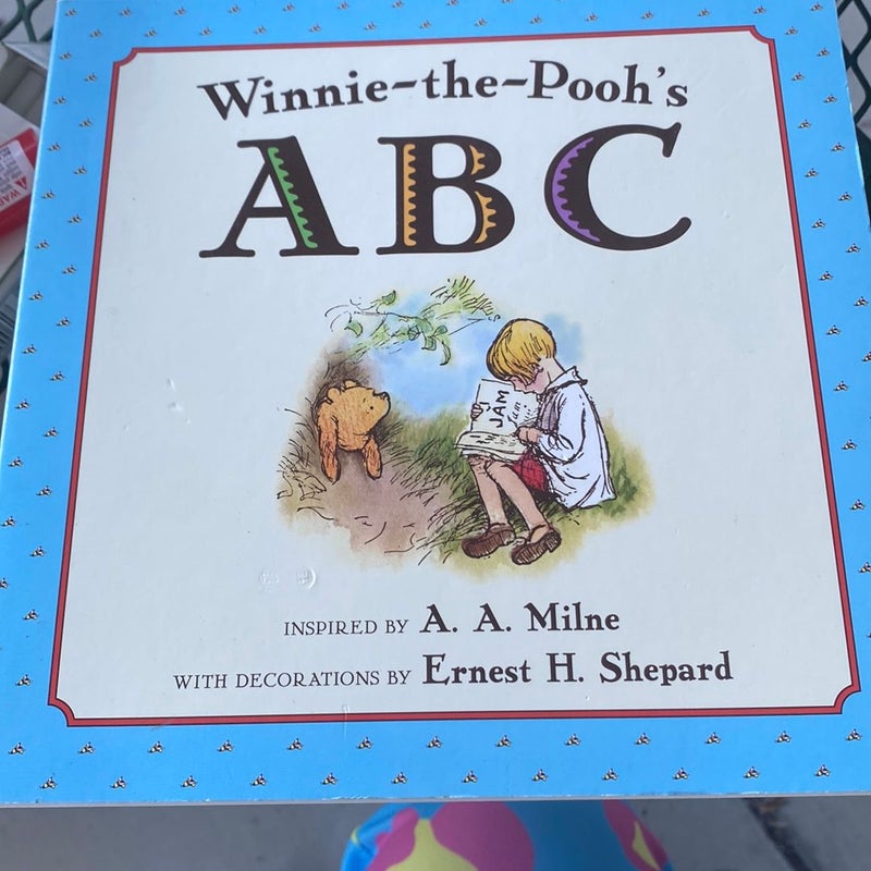 Winnie-The-Pooh's ABC Book