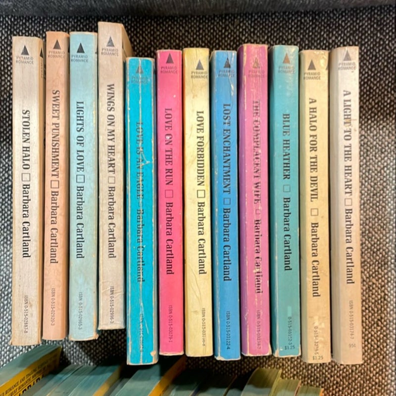 Vintage 1970s Barbara Cartland (24 books)