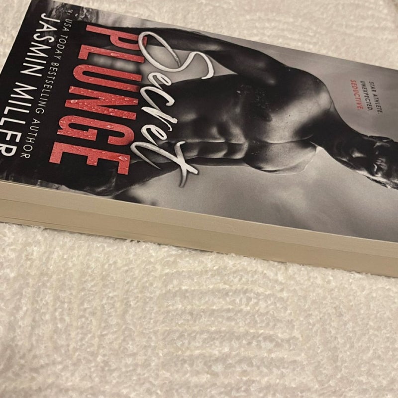 Secret Plunge (Kings Of The Water)