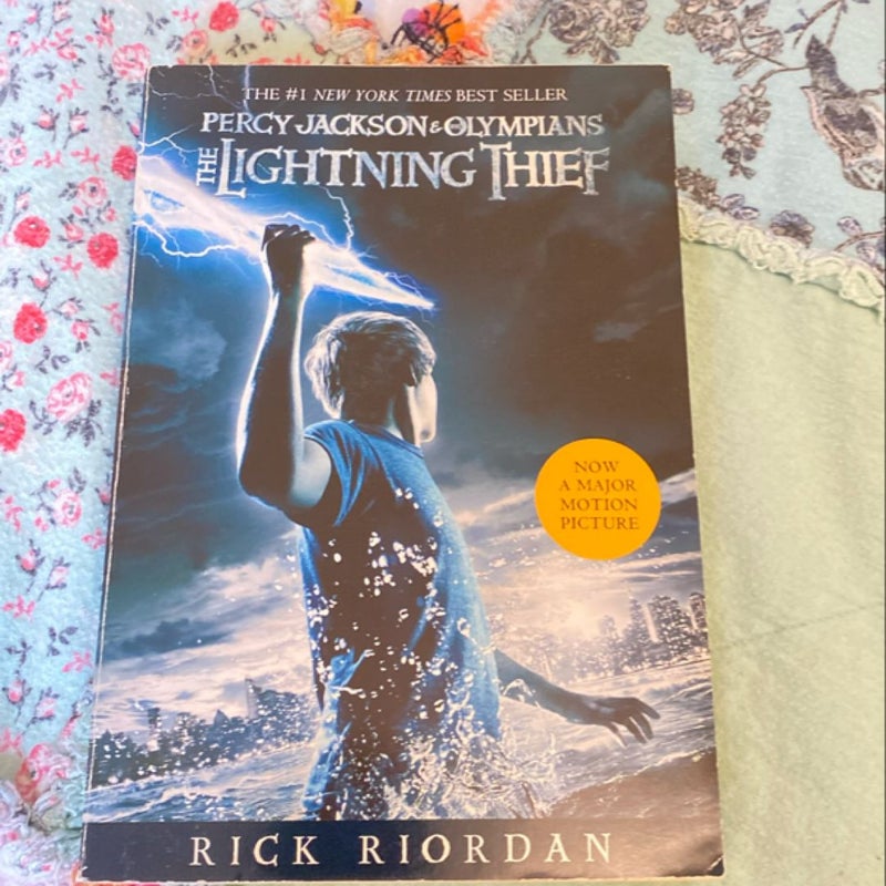 Percy Jackson and the Olympians, Book One the Lightning Thief (Movie Tie-In Edition)