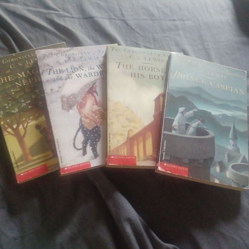 The Chronicles of Narnia (Books 1-4) Bundle 