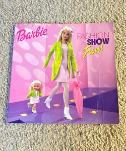 Barbie: Fashion Show Fun!