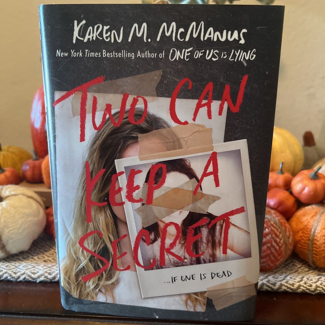  Two Can Keep a Secret: 9781524714727: McManus, Karen M.: Books