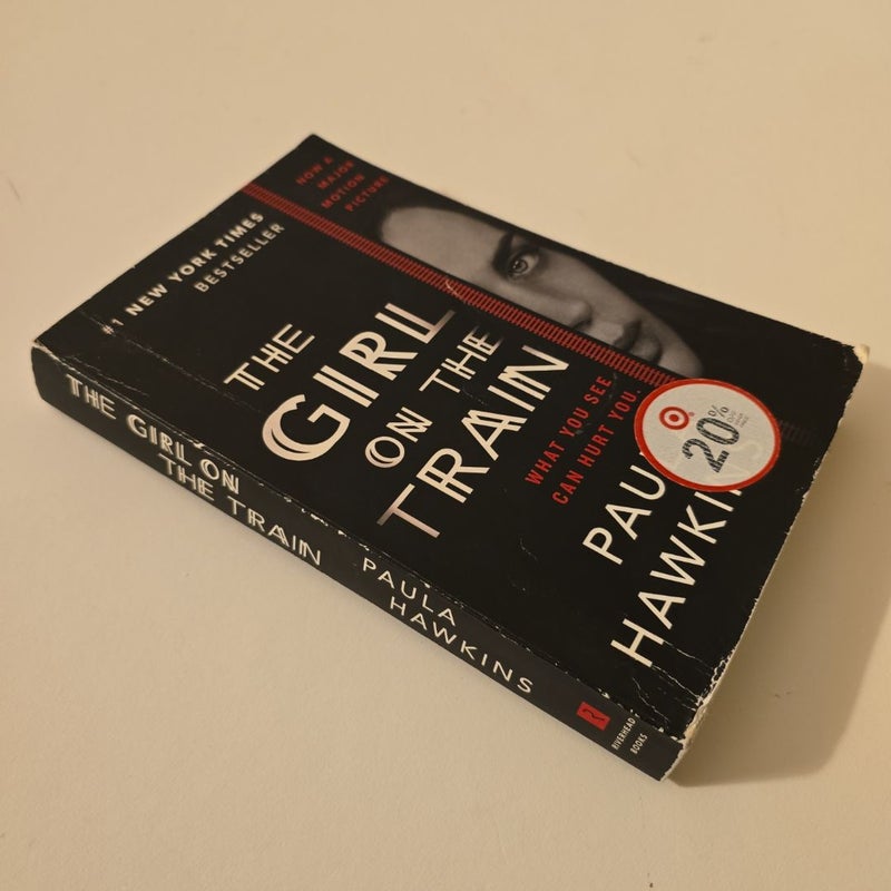 The Girl on the Train (Movie Tie-In)