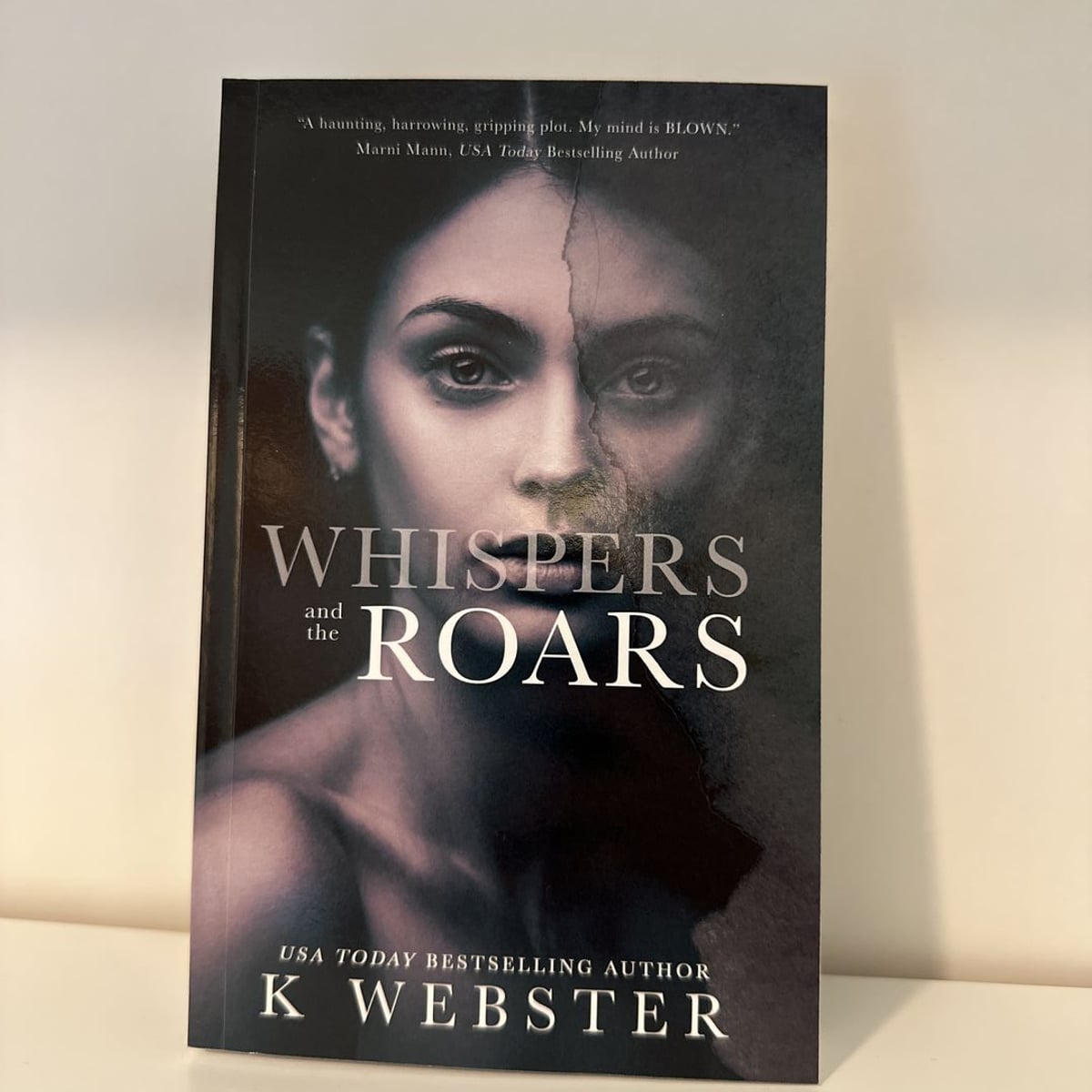 Whispers and the Roars(01)