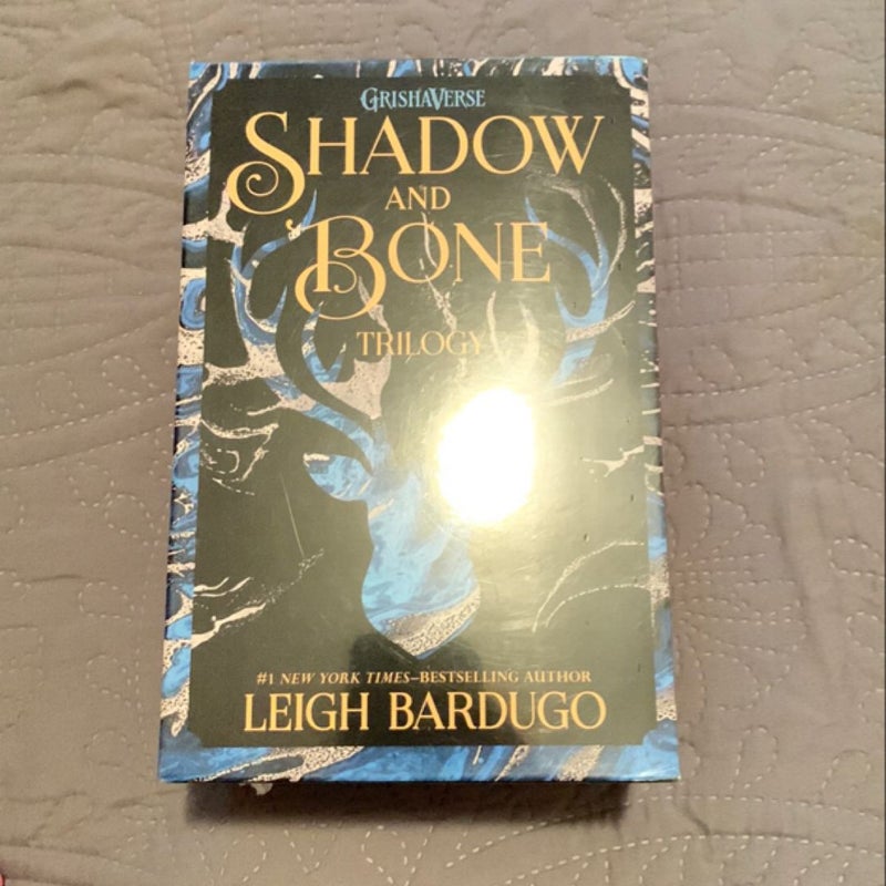 The Shadow and Bone Trilogy Boxed Set