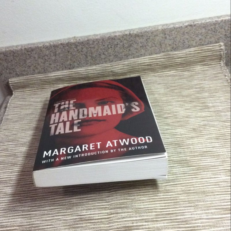 The Handmaid's Tale (Movie Tie-In)