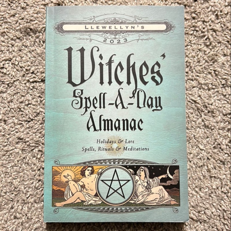 Llewellyn's 2023 Witches' Spell-A-Day Almanac