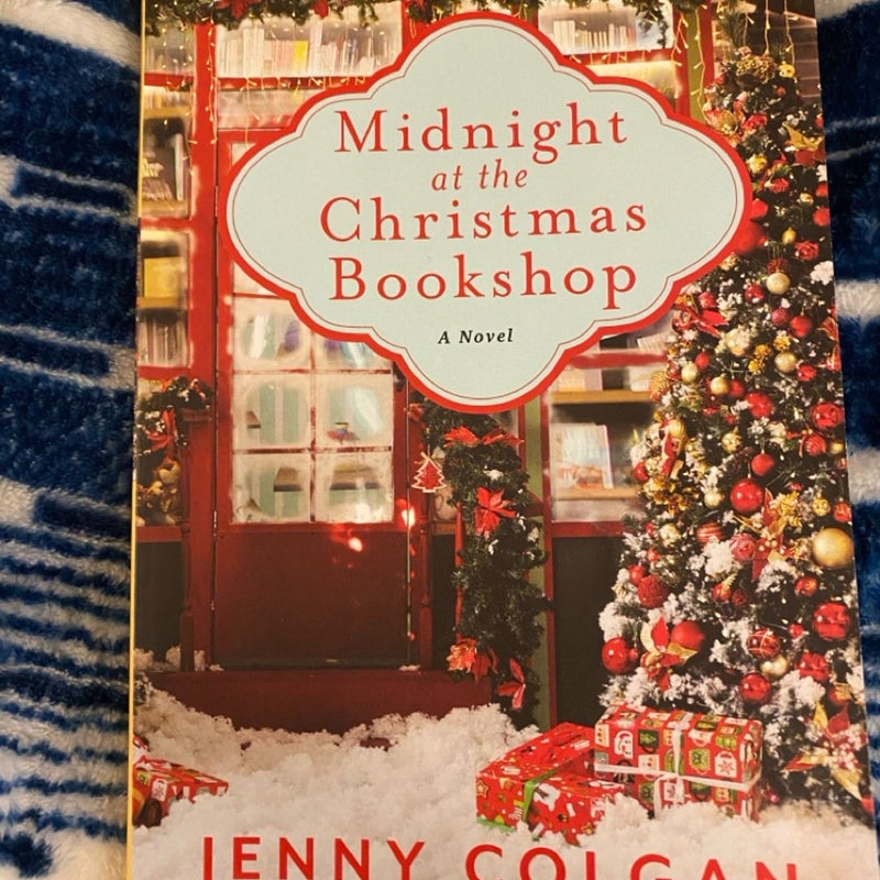 Midnight at the Christmas Bookshop