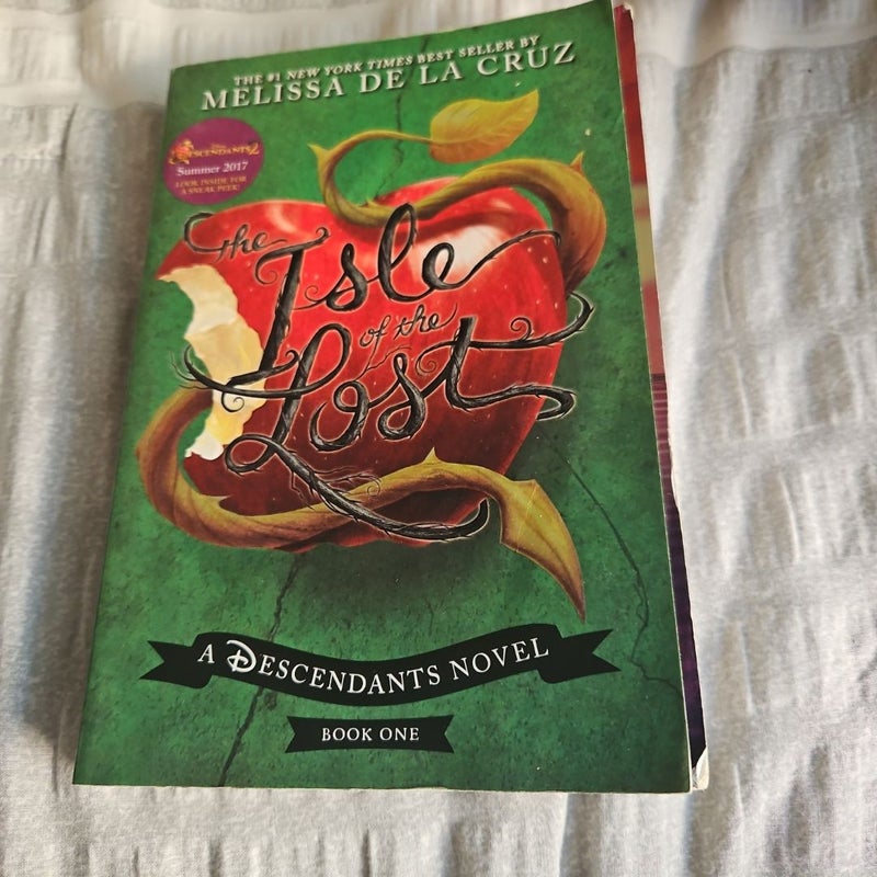 The Isle of the Lost (a Descendants Novel, Book 1)