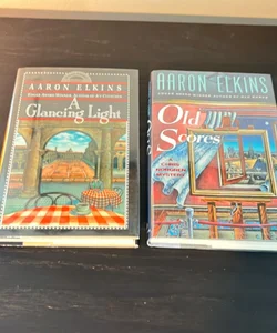 Lot if 2 Aaron Elkins Mysteries: A Glancing Light/Old Scores