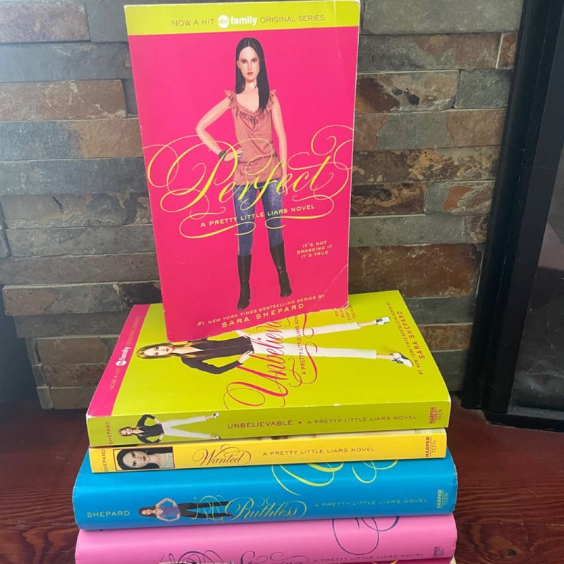 Pretty Little Liars bundle