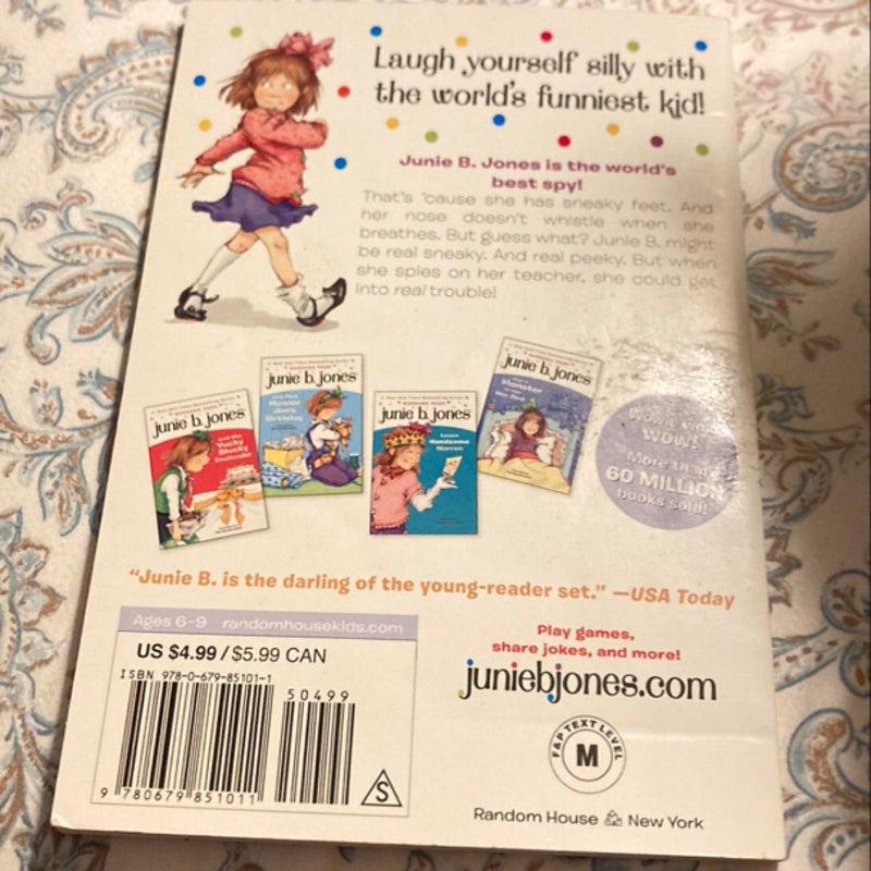 Junie B. Jones #4: Junie B. Jones and Some Sneaky Peeky Spying