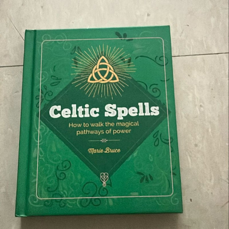 The Essential Book of Celtic Spells