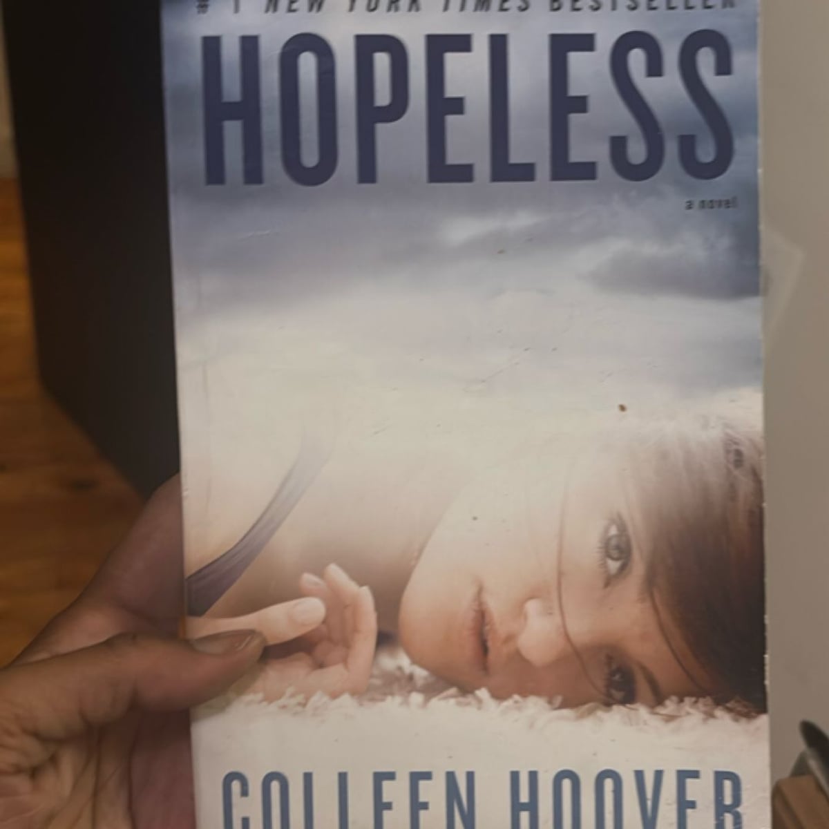 Hopeless by Colleen Hoover, Paperback | Pangobooks
