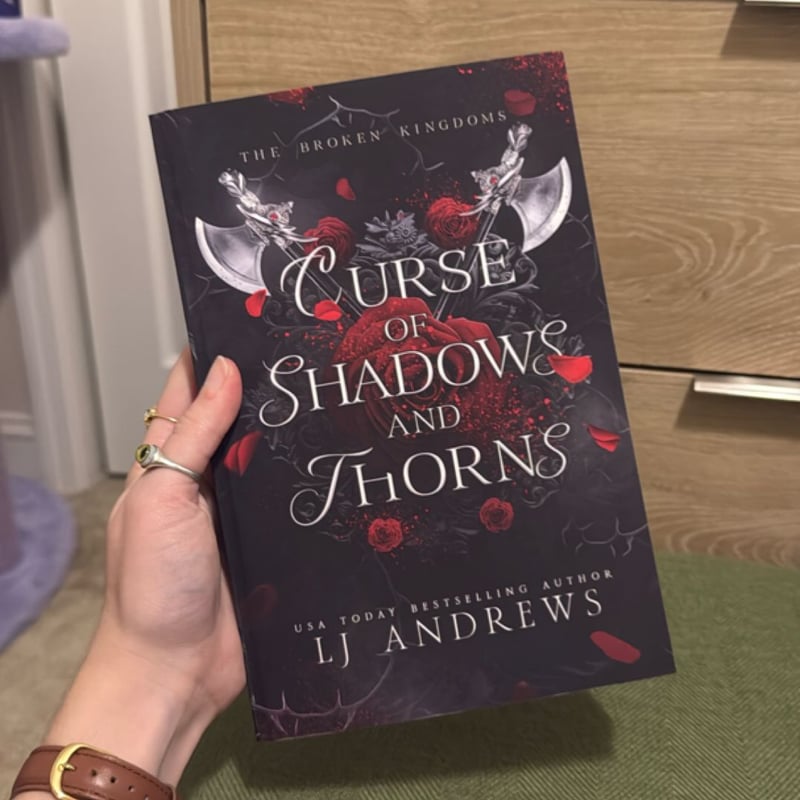 Curse of Shadows and Thorns by Lj Andrews, Paperback | Pangobooks