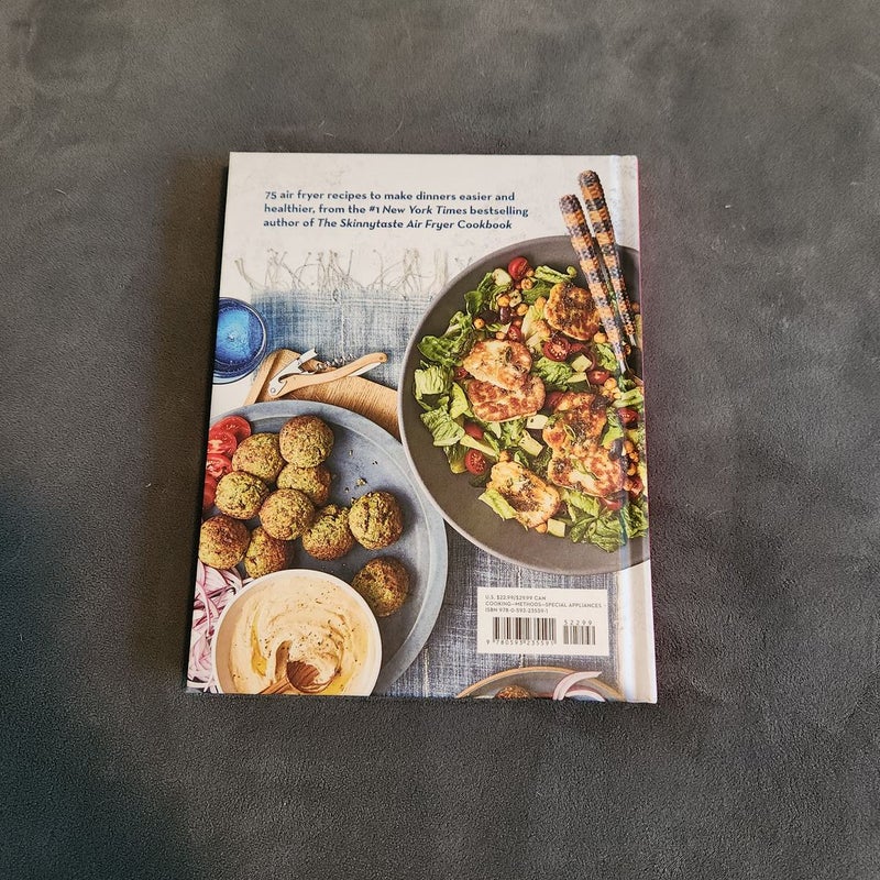 Skinnytaste Air Fryer Dinners: 75 Healthy Recipes for Easy Weeknight Meals:  A Cookbook: Homolka, Gina, Jones R.D., Heather K.: 9780593235591:  : Books