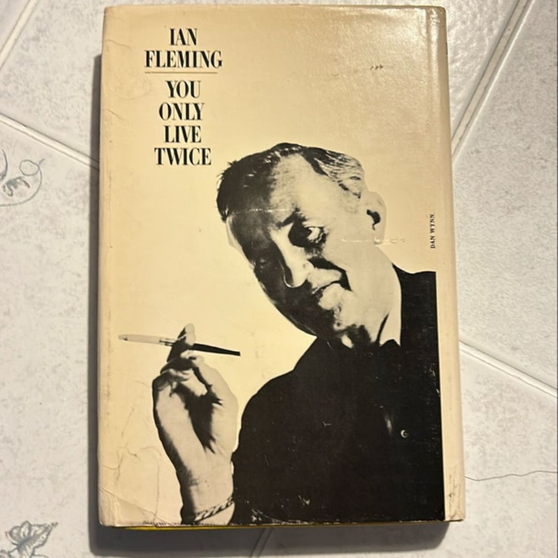 Ian Fleming a James Bond Novel You only Live Twice