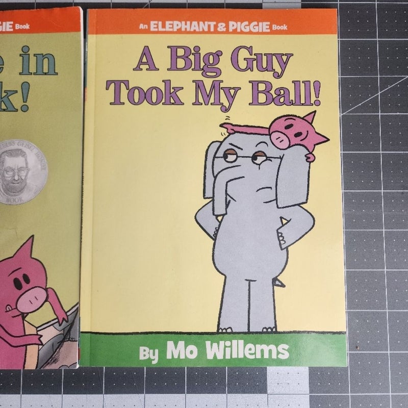 ELEPHANT & PIGGIE 2 book bundle