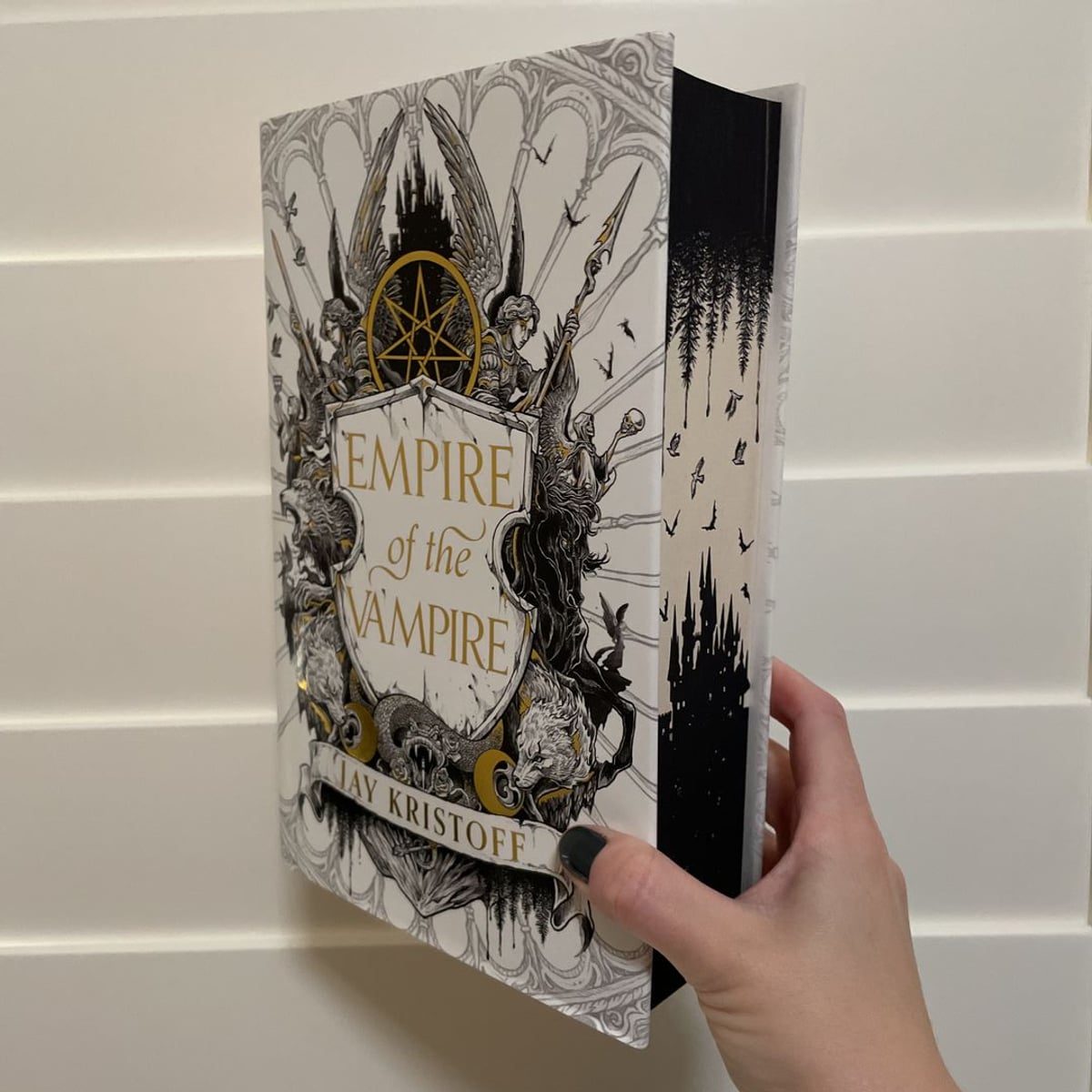 Illumicrate Empire of the Vampire by Jay Kristoff, Hardcover Pangobooks