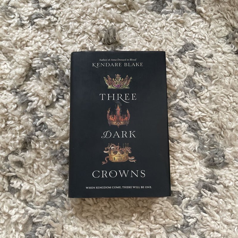 Three Dark Crowns 