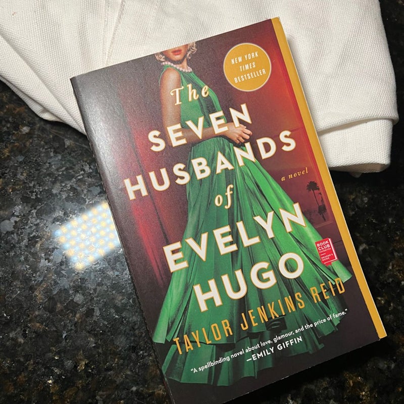 The Seven Husbands of Evelyn Hugo