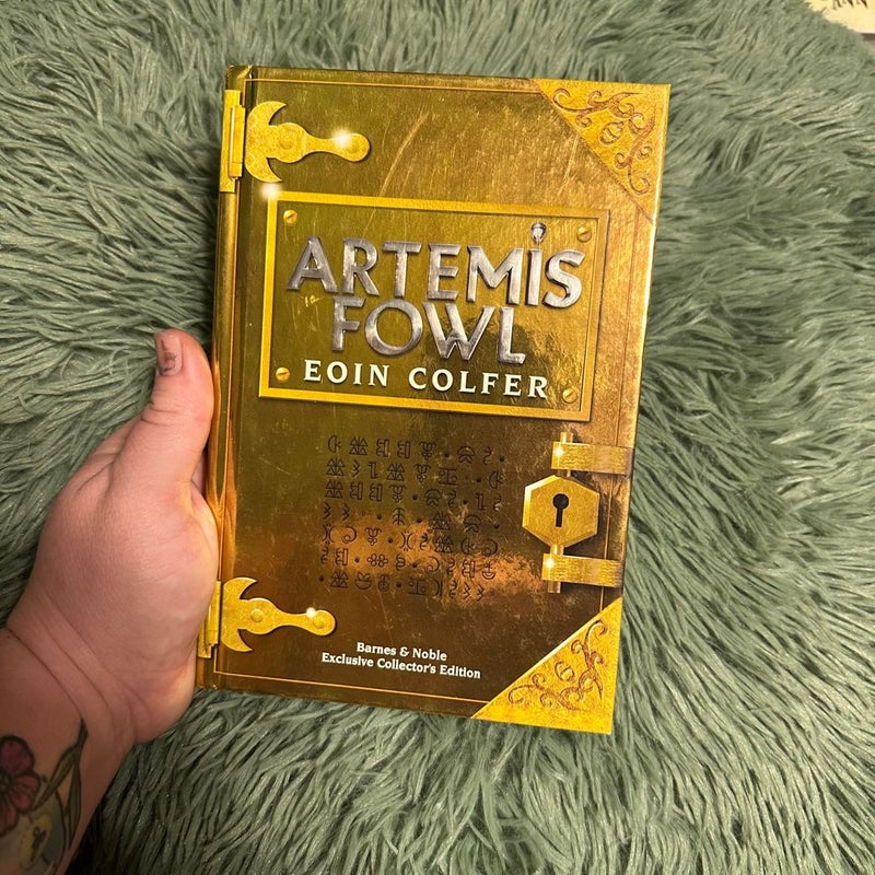 Artemis Fowl ✨Barnes & Noble exclusive collectors edition ✨