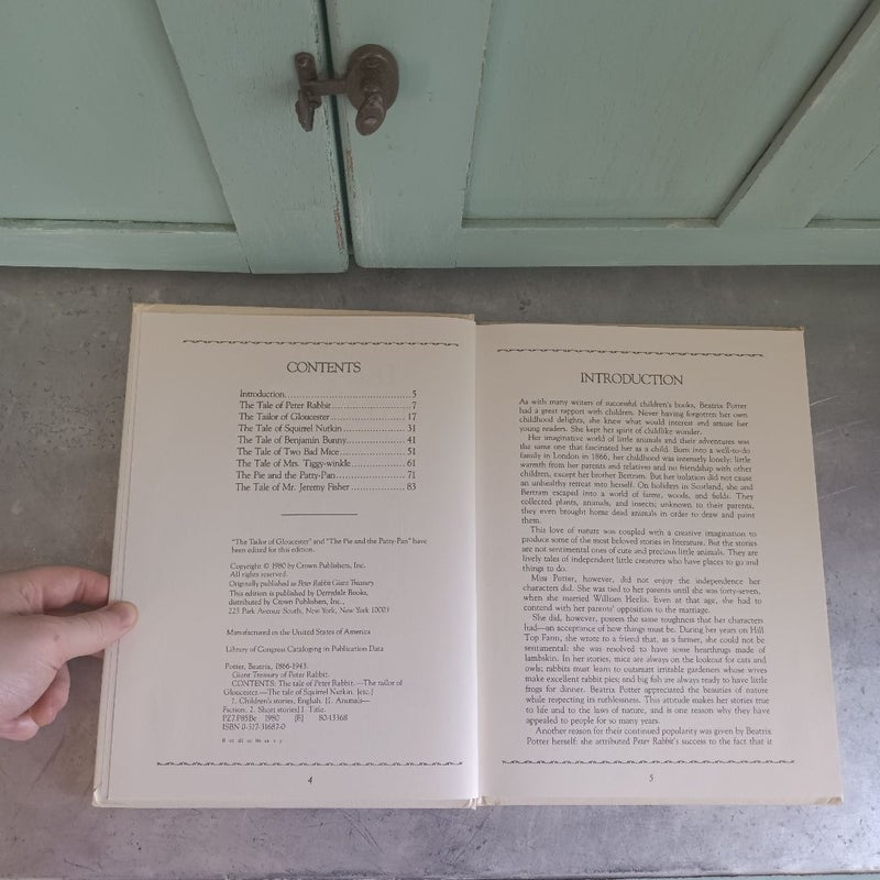 Giant Treasury of Peter Rabbit
