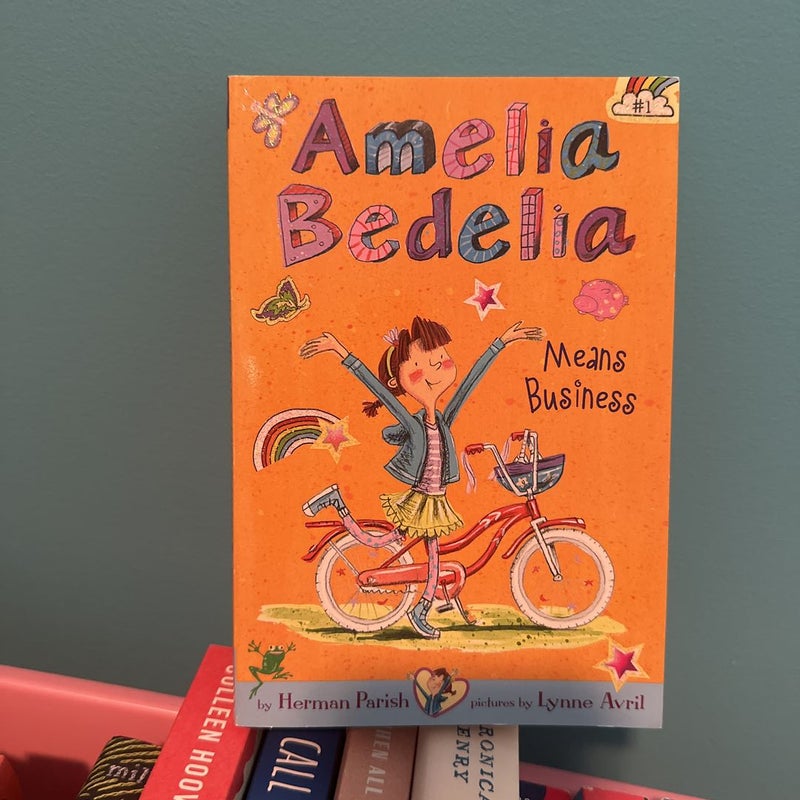 Amelia Bedelia Chapter Book #1: Amelia Bedelia Means Business