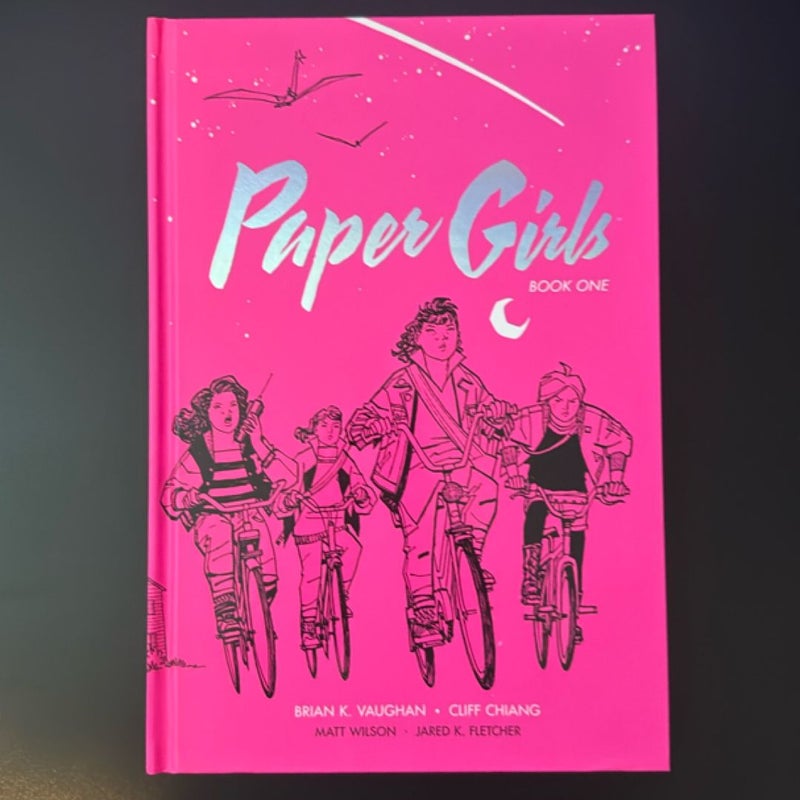 Paper Girls Deluxe Edition Volume 1