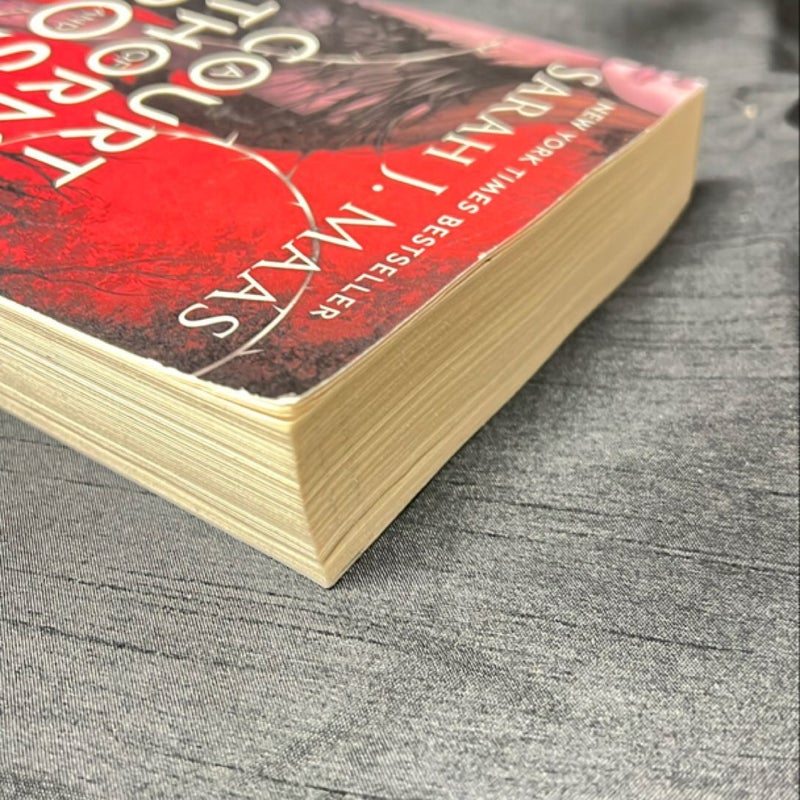 A Court of Thorns and Roses