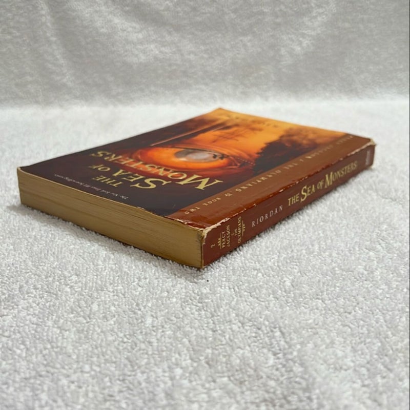 Percy Jackson and the Olympians, Book Two the Sea of Monsters (Percy Jackson and the Olympians, Book Two)