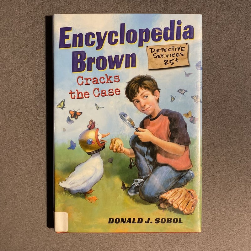 Encyclopedia Brown Cracks the Case