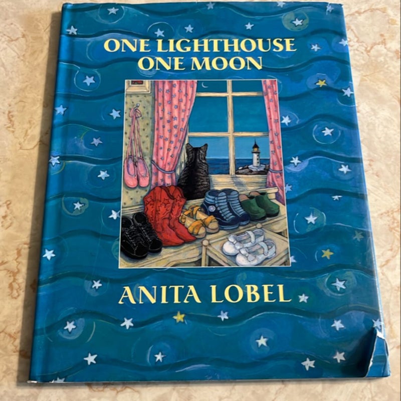 One Lighthouse, One Moon