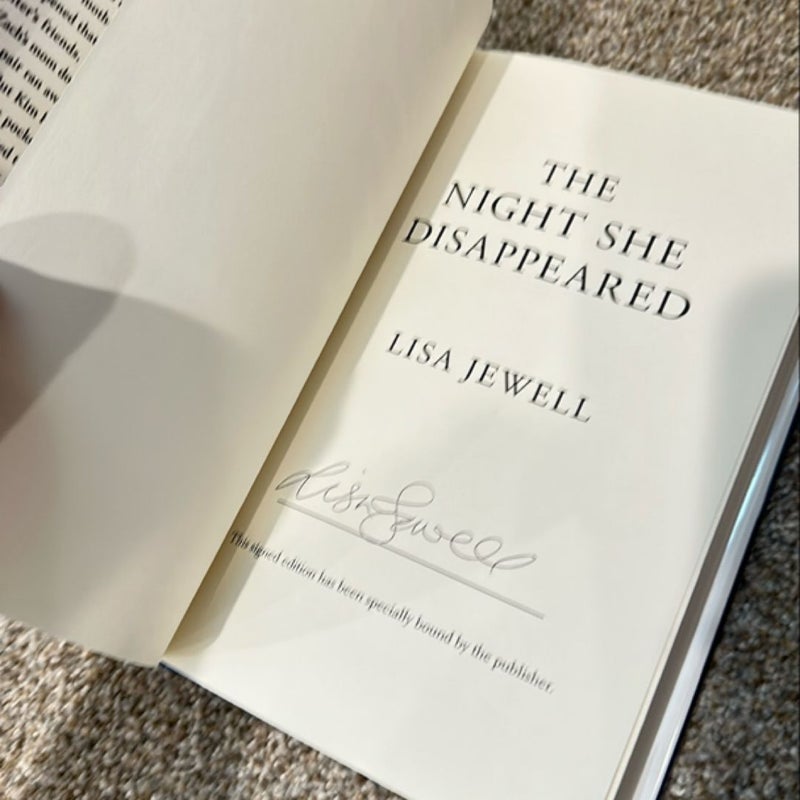 (Signed) The Night She Disappeared 