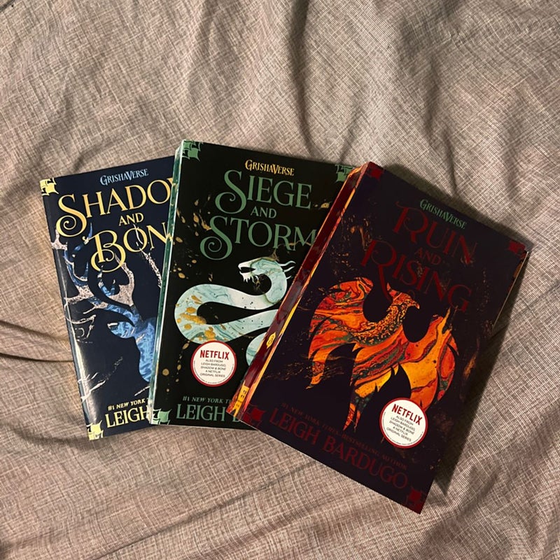 Shadow & Bone triology 