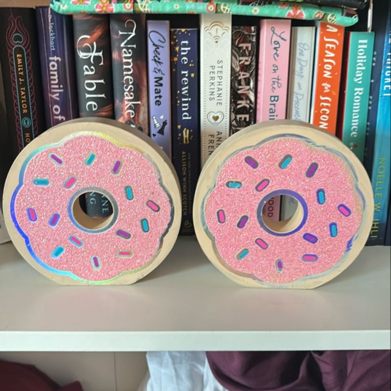 Donut Bookends