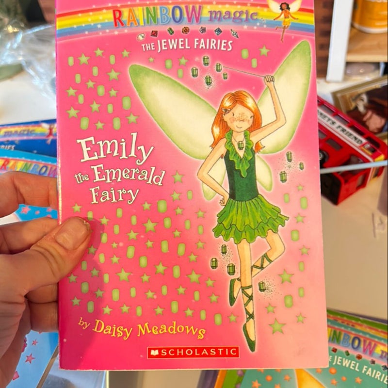 Rainbow Magic the Jewel Fairies Books 1-7 