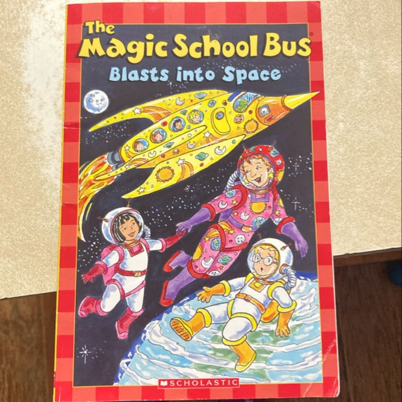 The Magic School Bus Blasts into Space