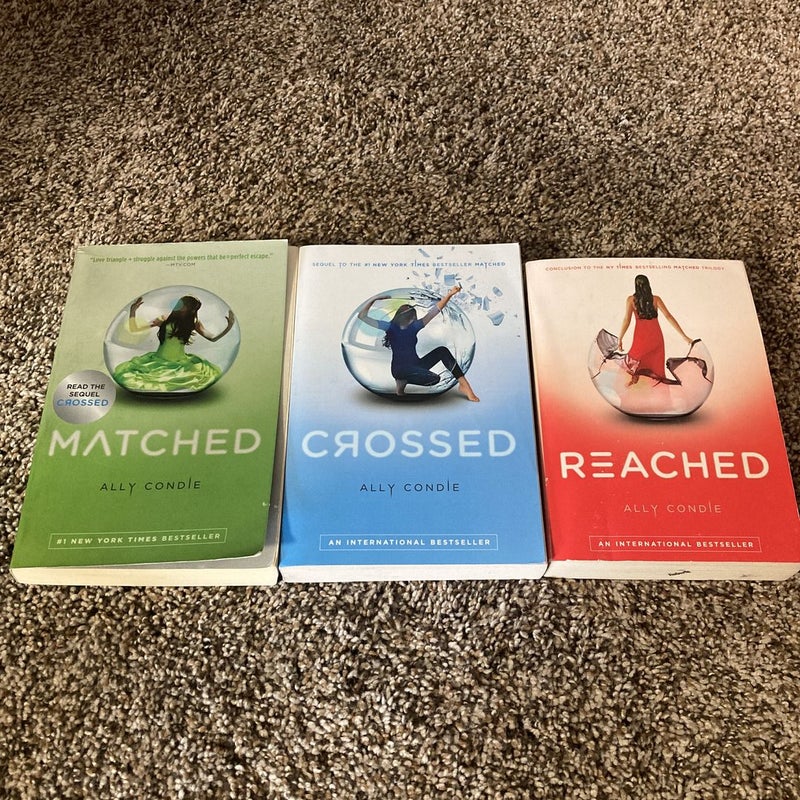 Matched By Ally Condie Book Cover