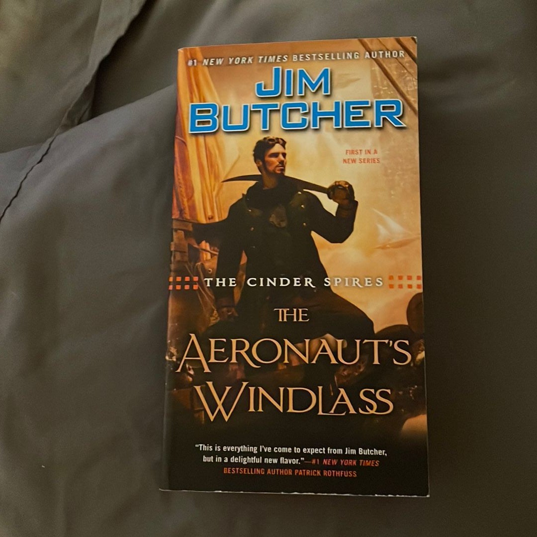The Cinder Spires the Aeronaut's Windlass by Jim Butcher, Paperback