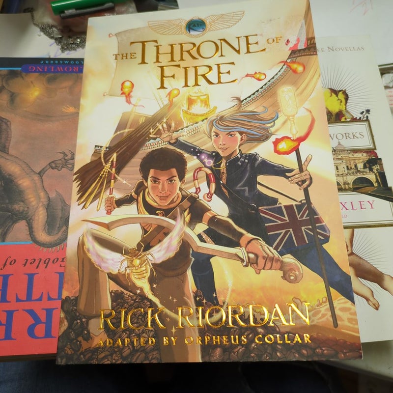 The Throne of Fire: the Graphic Novel