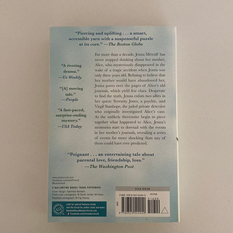 Leaving Time (with Bonus Novella Larger Than Life)